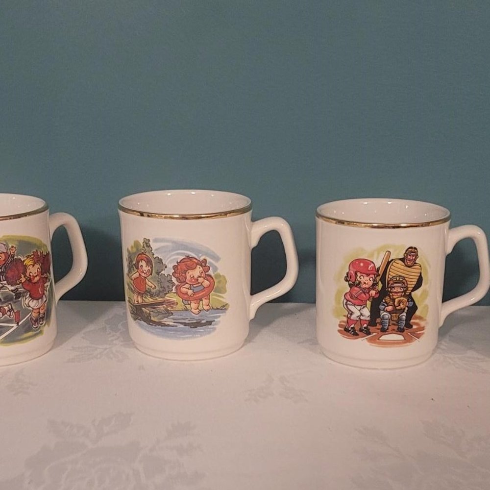 1982 The Campbell Kid Collection "Kids at Play" Mug Series 1 Set of 4